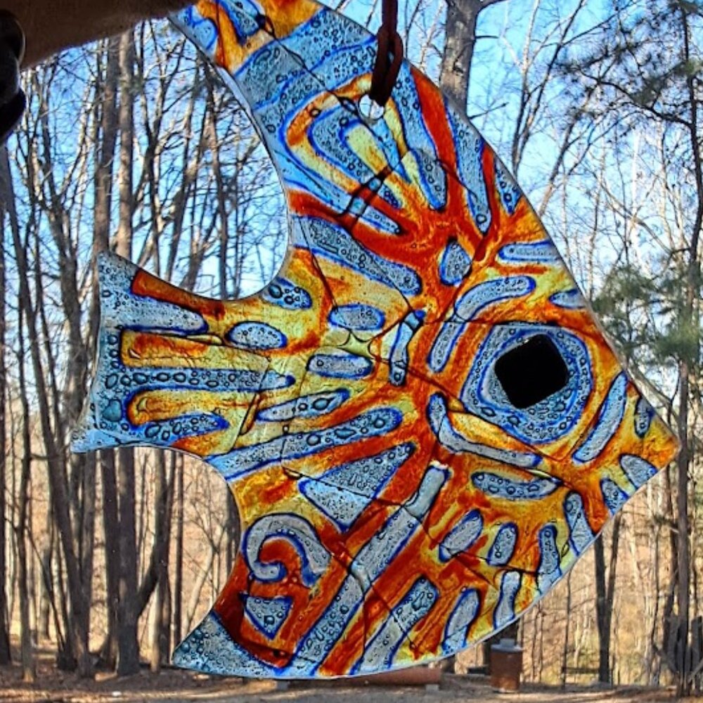 Egyptian Hand Blown Glass Fish Suncatcher/Ornament - Picture 5 of 5